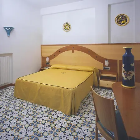 酒店 布里斯托酒店