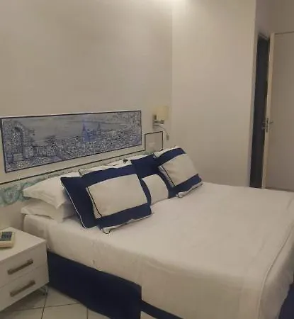 Hotell Bristol 4*