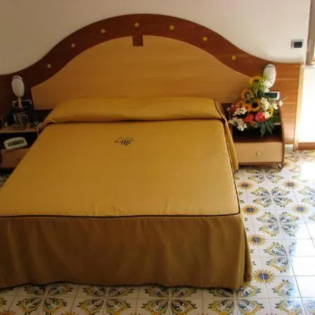 Hotel Bristol