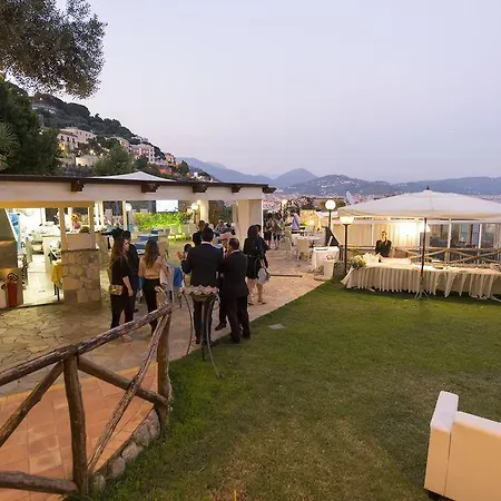 Bristol 4* Vietri sul Mare