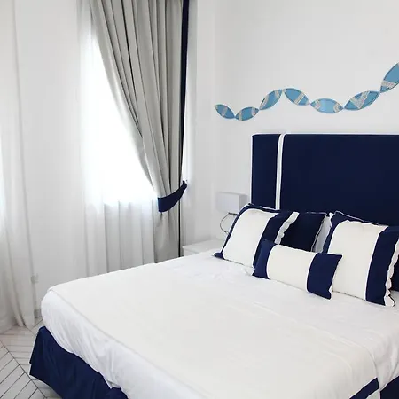 Hotel Bristol