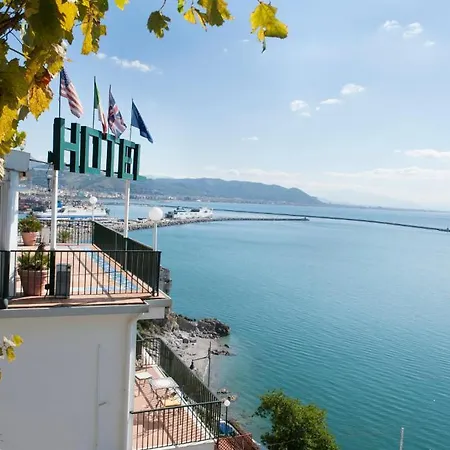 Bristol Vietri sul Mare