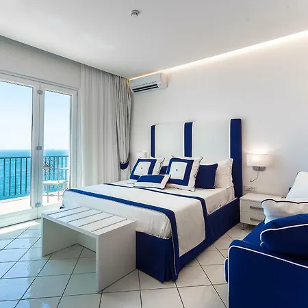 Hotel Bristol 4*
